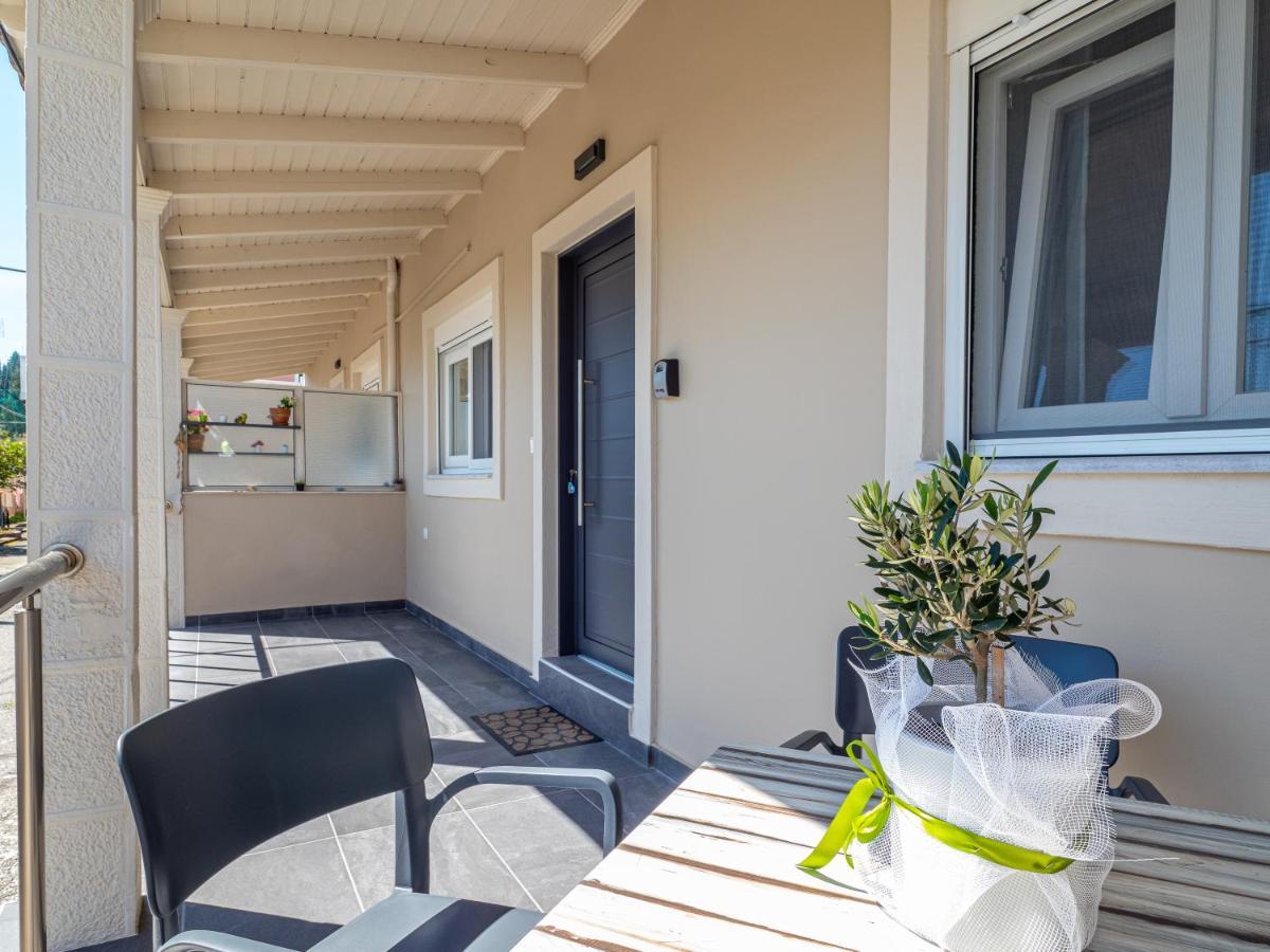 M&K - Maria'S Stylish Apartment Near Alykes Beach Corfu  Exterior foto