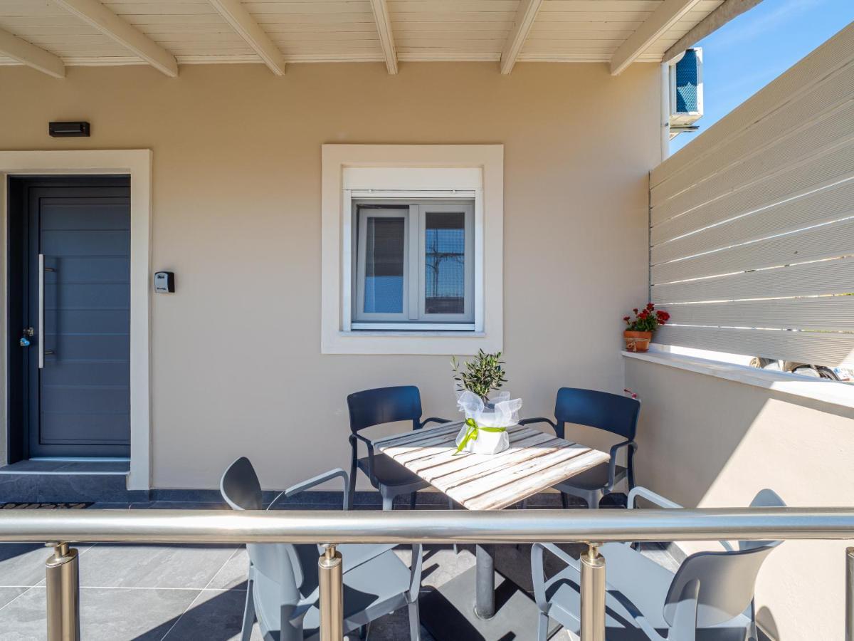 M&K - Maria'S Stylish Apartment Near Alykes Beach Corfu  Exterior foto